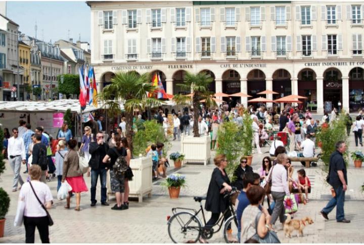 Saint-Germain-En-Laye: Grand Studio En Centre Ville A 2 Minutes Du Rer Zewnętrze zdjęcie